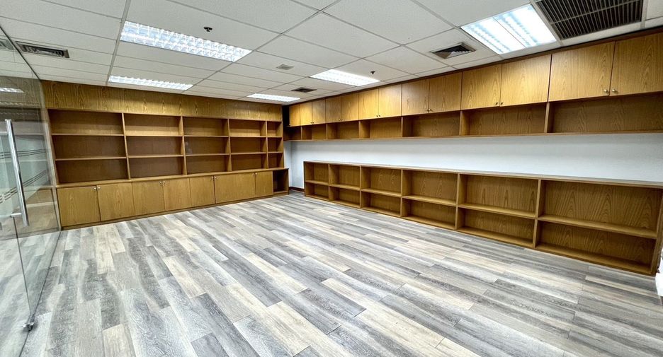 For rent office in Watthana, Bangkok