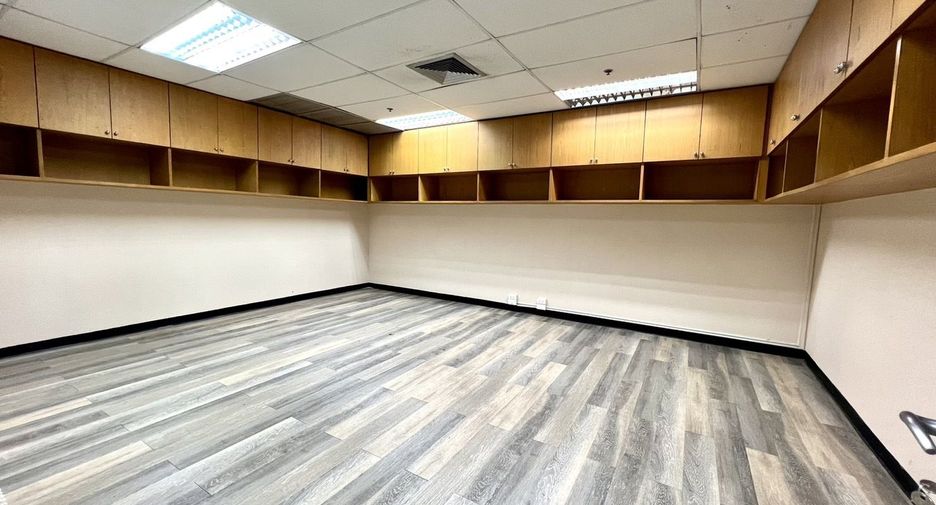 For rent office in Watthana, Bangkok