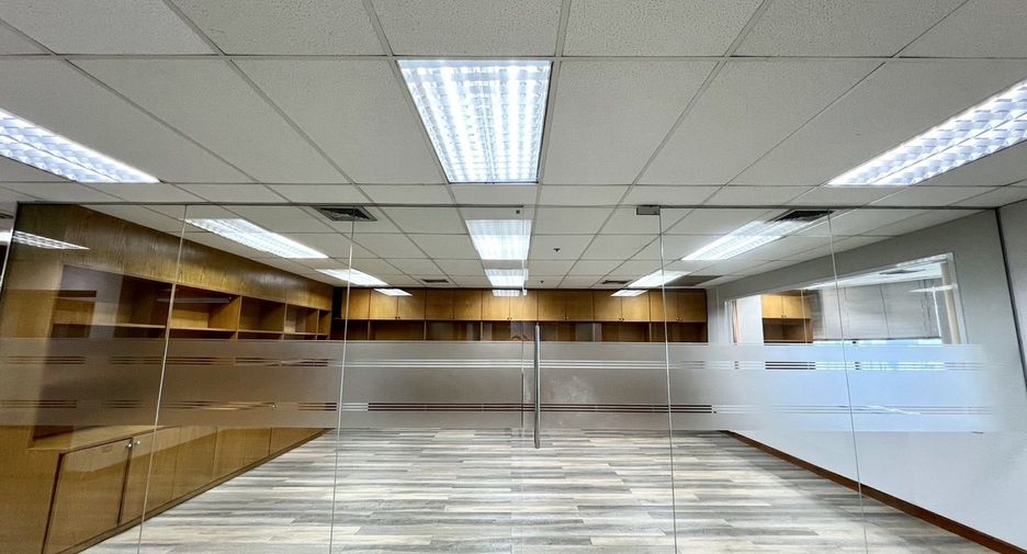 For rent office in Watthana, Bangkok