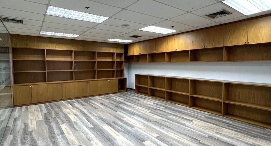 For rent office in Watthana, Bangkok
