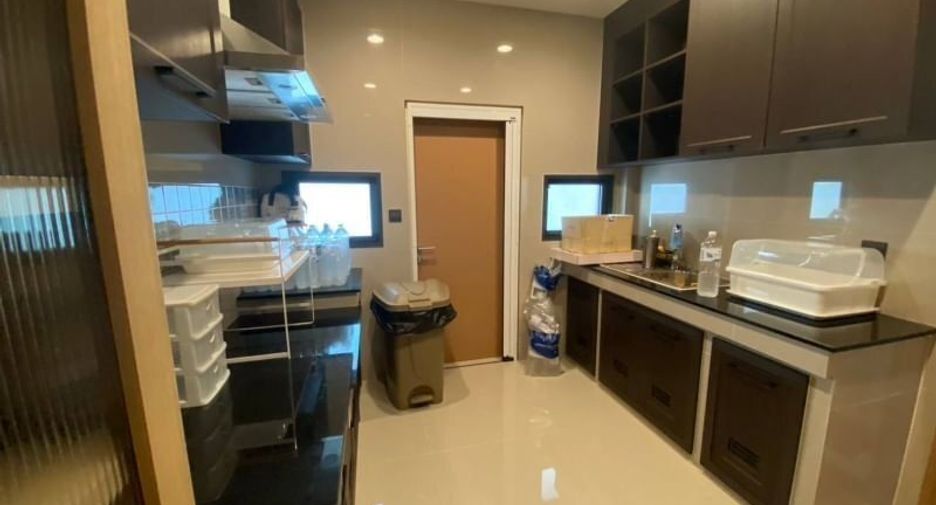 For rent 4 ベッドルーム house in Prawet, Bangkok