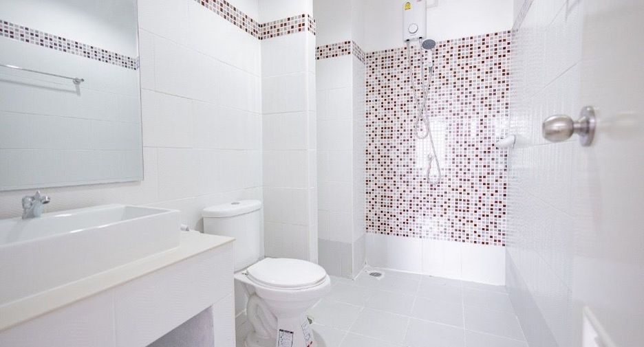 For rent 2 bedrooms condo in Phaya Thai, Bangkok