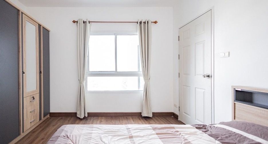 For rent 2 bedrooms condo in Phaya Thai, Bangkok