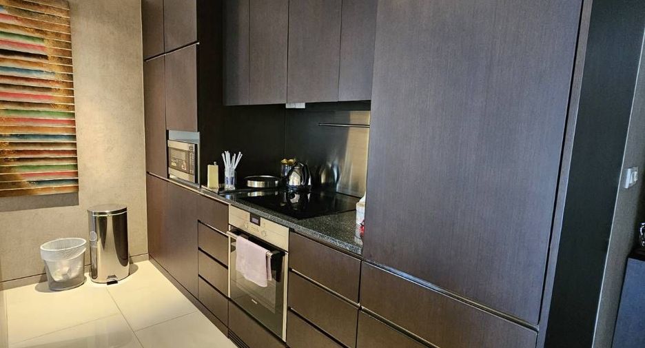 For rent 2 bedrooms condo in Pathum Wan, Bangkok