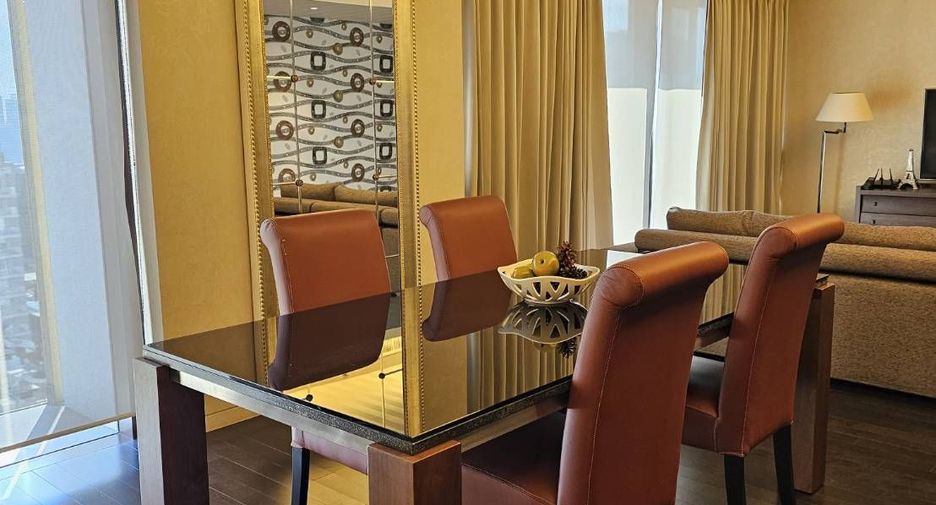 For rent 2 bedrooms condo in Pathum Wan, Bangkok