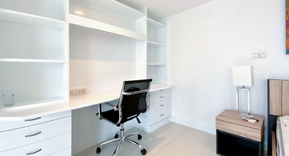 À vendre 3 chambres condo à Watthana, Bangkok