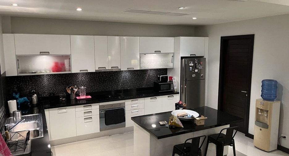 For rent 3 bedrooms villa in Thalang, Phuket