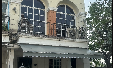 For rent 3 ベッドルーム townhouse in Bang Kapi, Bangkok
