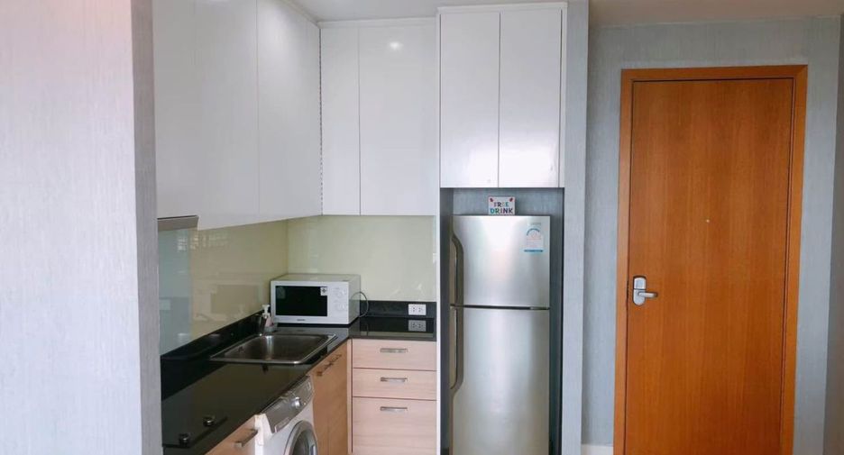 For rent 2 ベッドルーム condo in Watthana, Bangkok