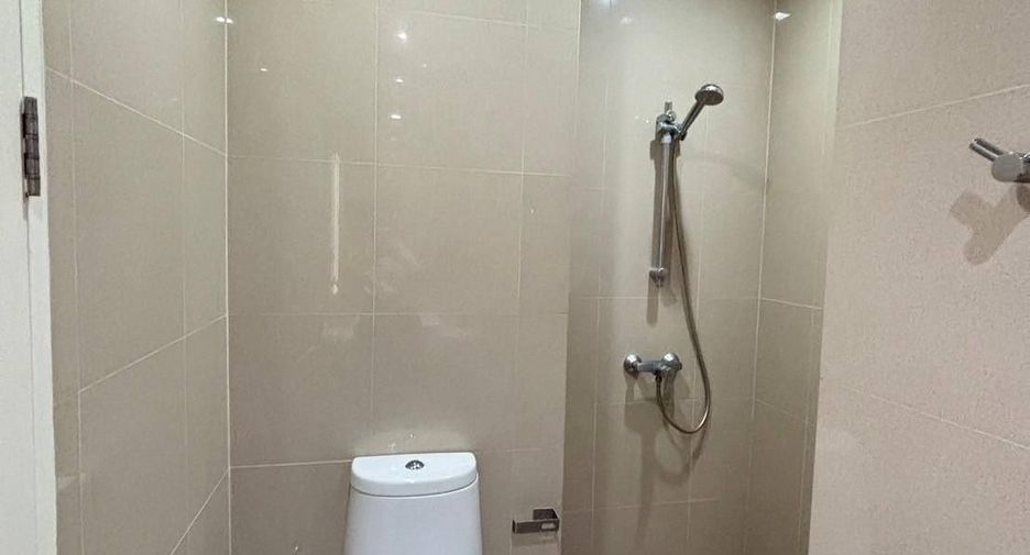 Condo en alquiler de 2 habitaciones en Khlong Toei, Bangkok