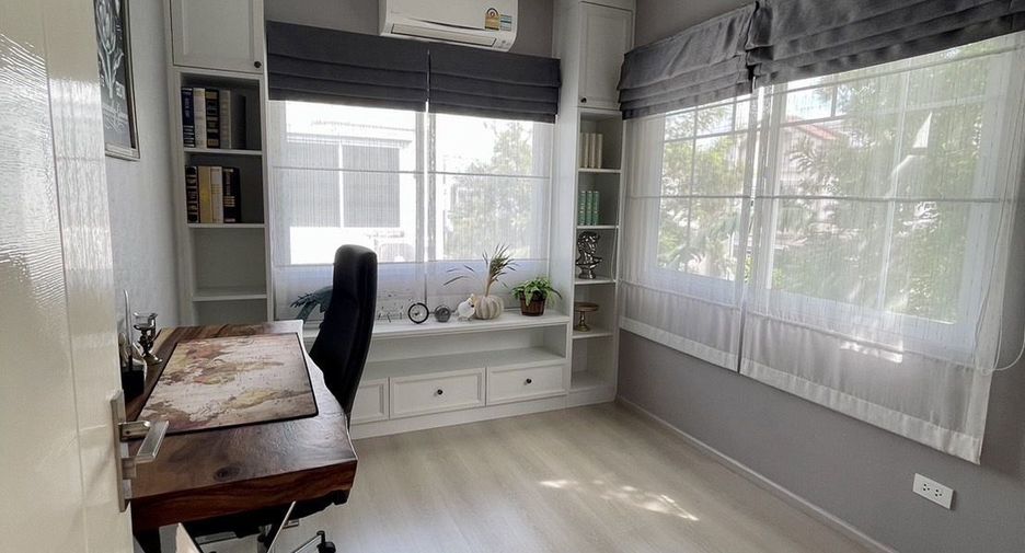 For sale and for rent 3 bedrooms townhouse in Bang Phli, Samut Prakan