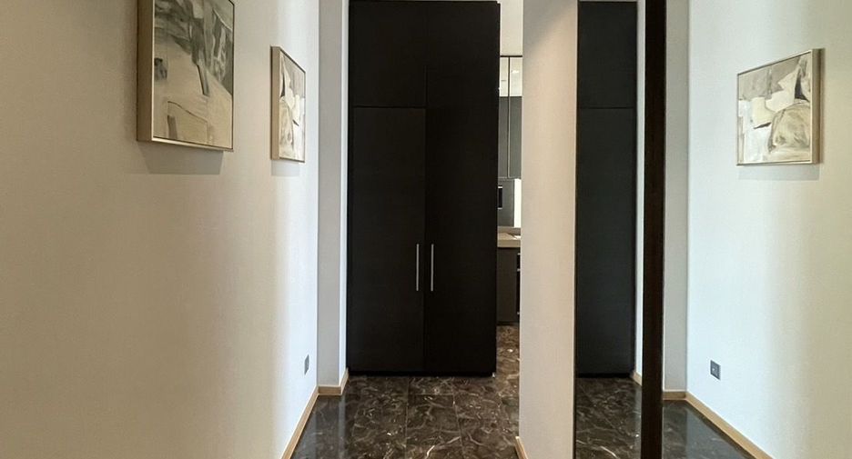 For rent 2 bedrooms condo in Pathum Wan, Bangkok