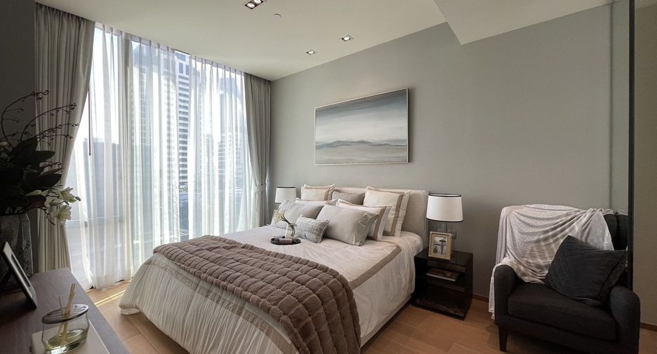 For rent 2 bedrooms condo in Pathum Wan, Bangkok