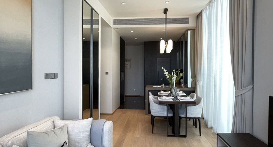 For rent 2 bedrooms condo in Pathum Wan, Bangkok