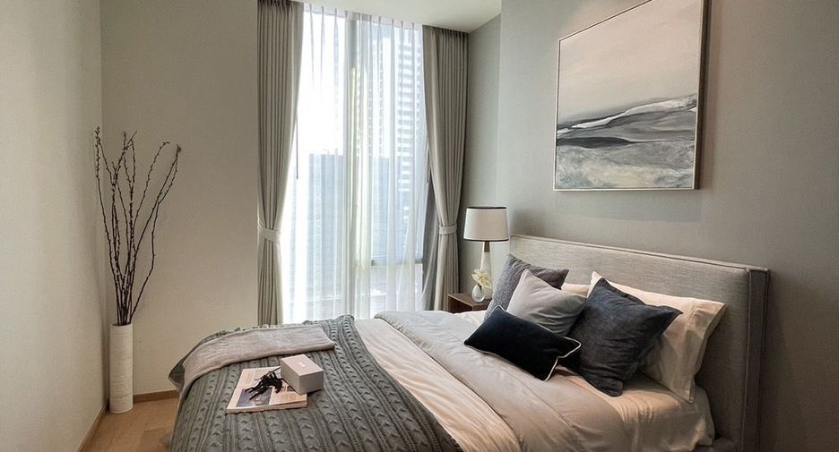 For rent 2 bedrooms condo in Pathum Wan, Bangkok