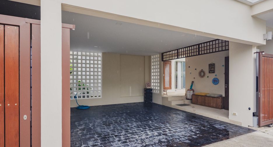 For sale 6 bedrooms villa in Thalang, Phuket