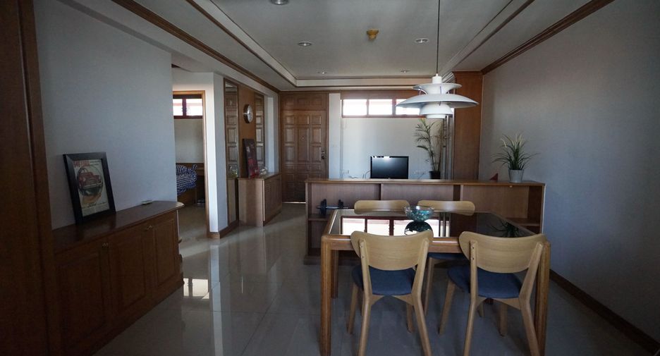 À louer 2 chambres condo à Yan Nawa, Bangkok
