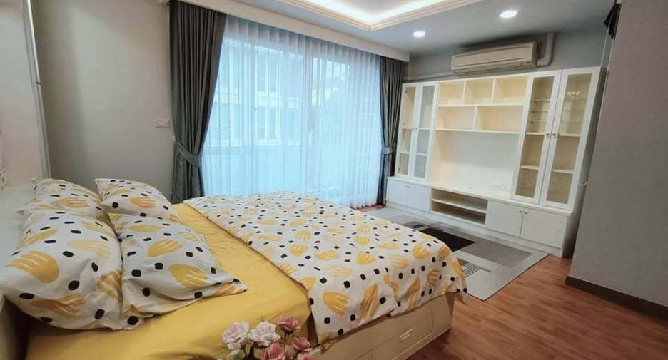 出租 3 卧室 独立屋 在 Lat Krabang, 曼谷