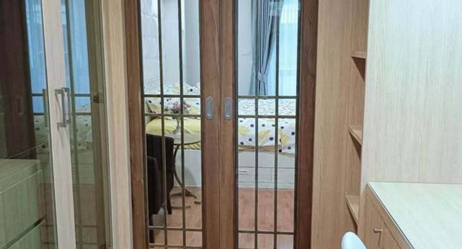 出租 3 卧室 独立屋 在 Lat Krabang, 曼谷