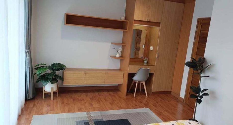 出租 3 卧室 独立屋 在 Lat Krabang, 曼谷