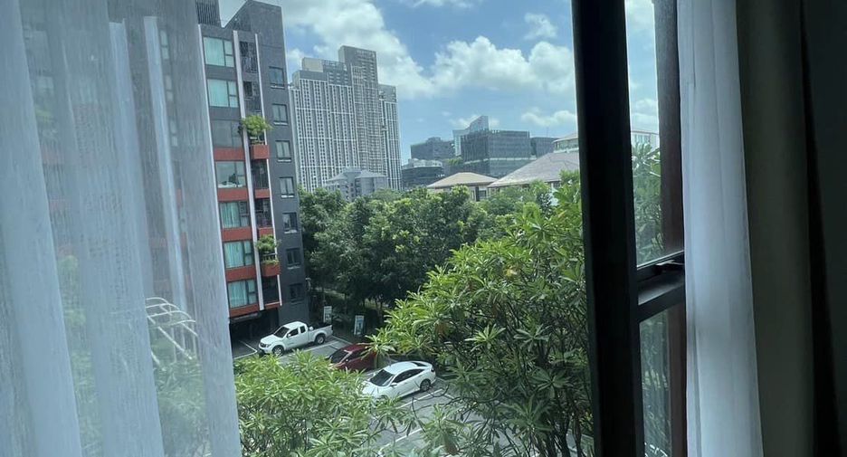 For rent 1 bed condo in Phra Khanong, Bangkok