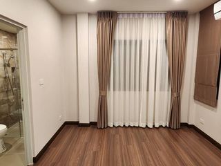 For sale 4 bedrooms house in Thawi Watthana, Bangkok