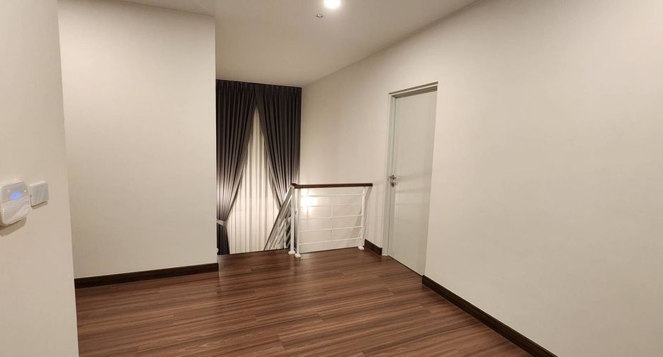 Casa en venta de 4 habitaciones en Thawi Watthana, Bangkok
