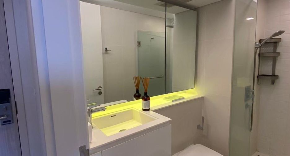 For rent 1 bed condo in Khlong Toei, Bangkok