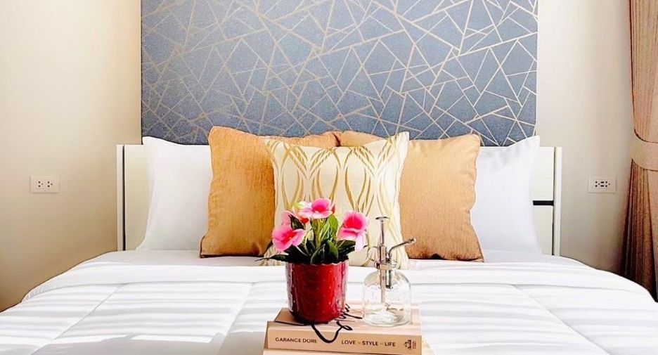 For rent 1 bed condo in Bang Phlat, Bangkok