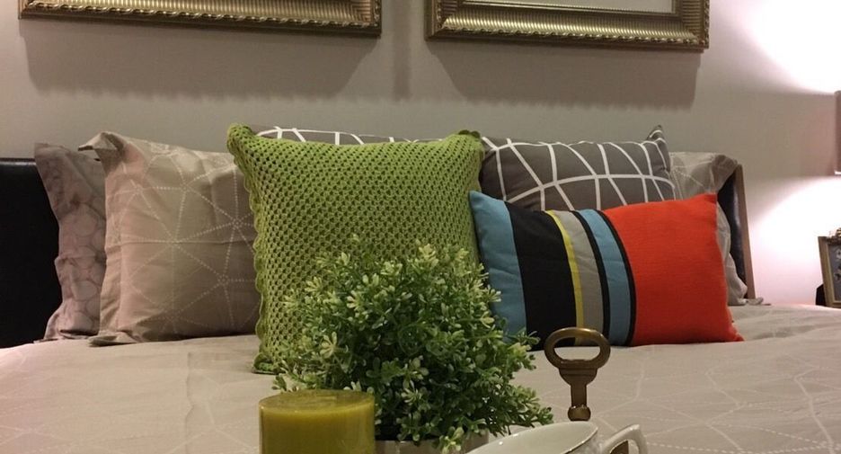 For rent 2 bedrooms condo in Khlong Toei, Bangkok