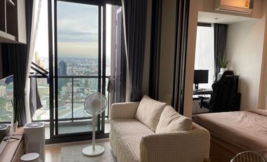 For sale 1 bed condo in Phaya Thai, Bangkok