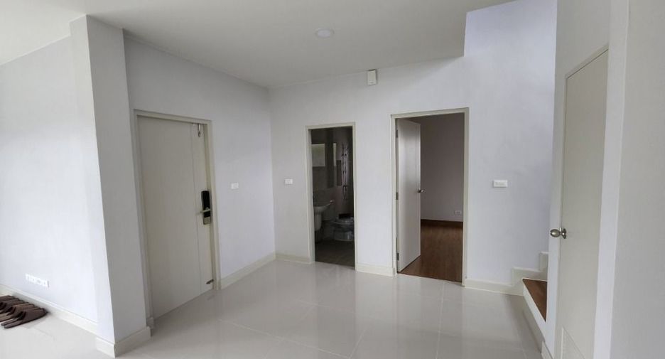 出租 4 卧室 独立屋 在 Bang Phli, Samut Prakan