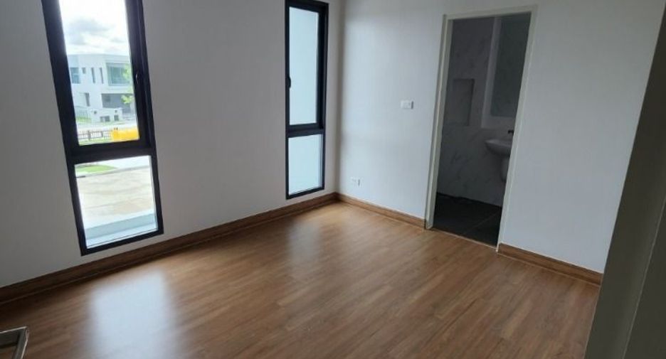 出租 4 卧室 独立屋 在 Bang Phli, Samut Prakan