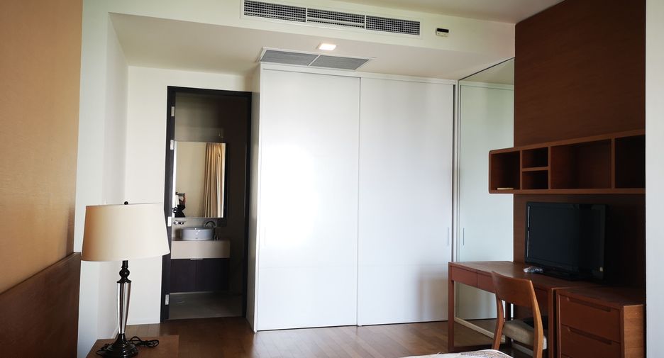 Wohnung zur Miete mit 3 Zimmer in Khlong Toei, Bangkok
