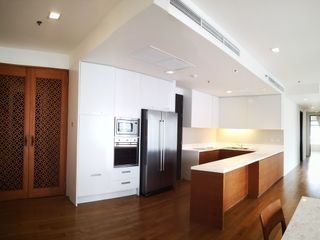 Wohnung zur Miete mit 3 Zimmer in Khlong Toei, Bangkok