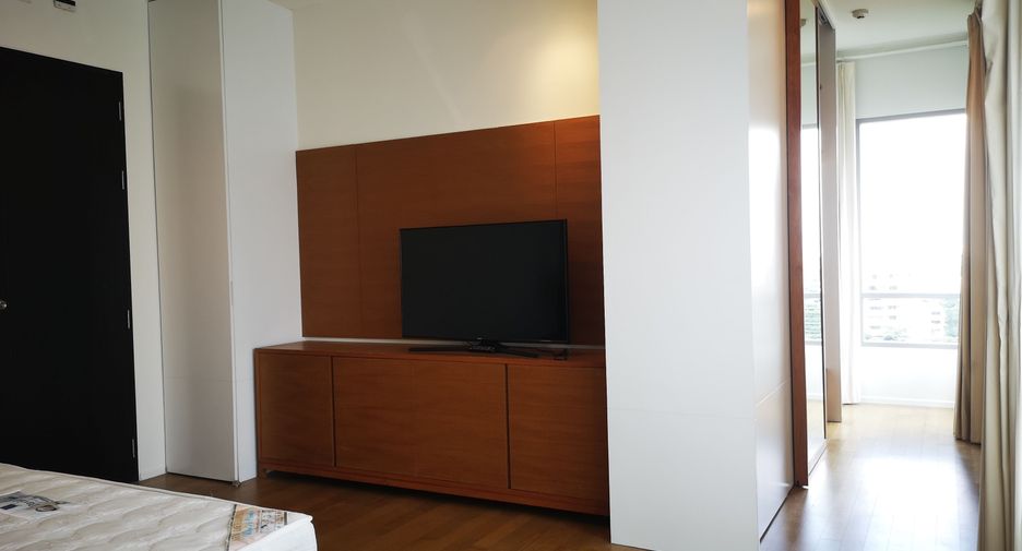 Wohnung zur Miete mit 3 Zimmer in Khlong Toei, Bangkok