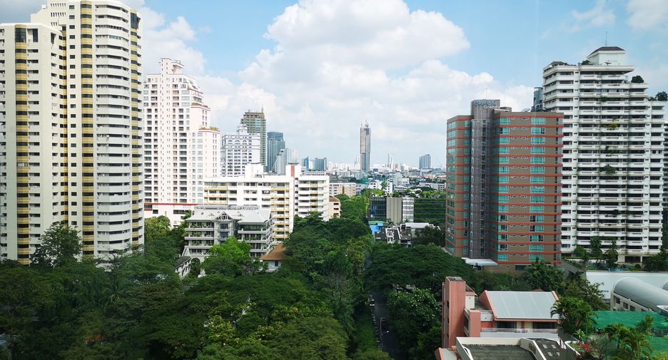 Wohnung zur Miete mit 3 Zimmer in Khlong Toei, Bangkok