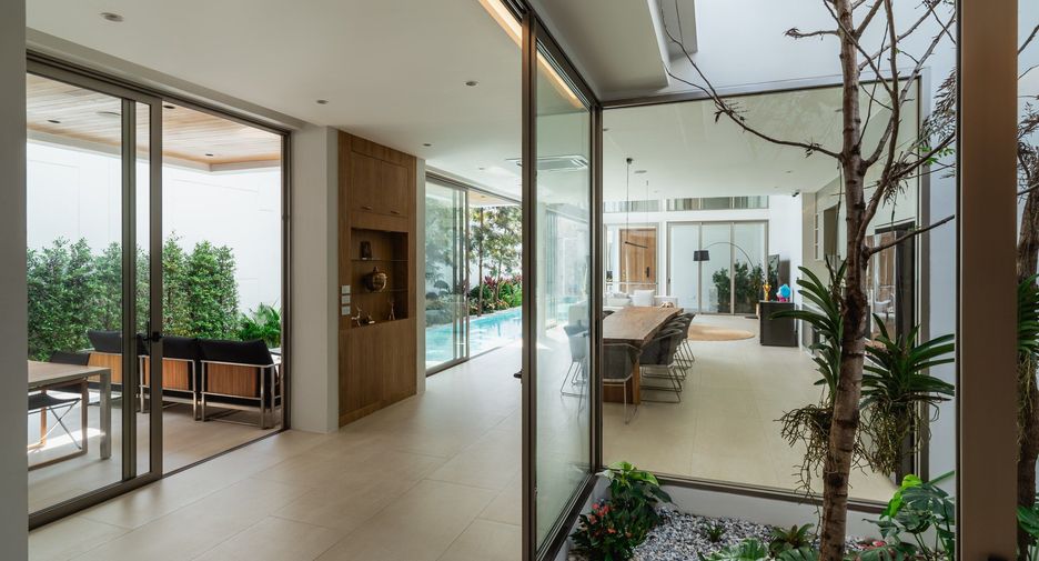 For sale 4 bedrooms villa in Thalang, Phuket