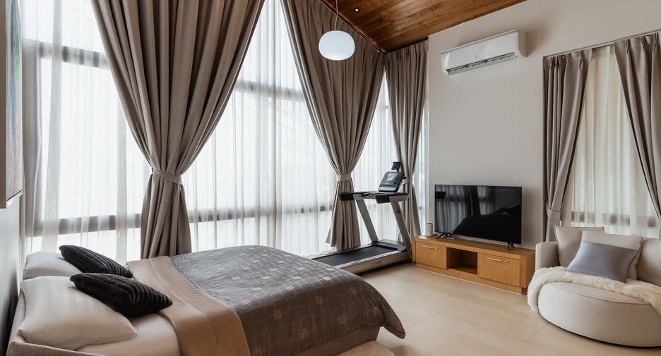 For sale 4 bedrooms villa in Thalang, Phuket