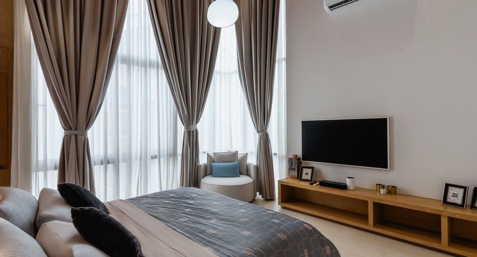 For sale 4 bedrooms villa in Thalang, Phuket