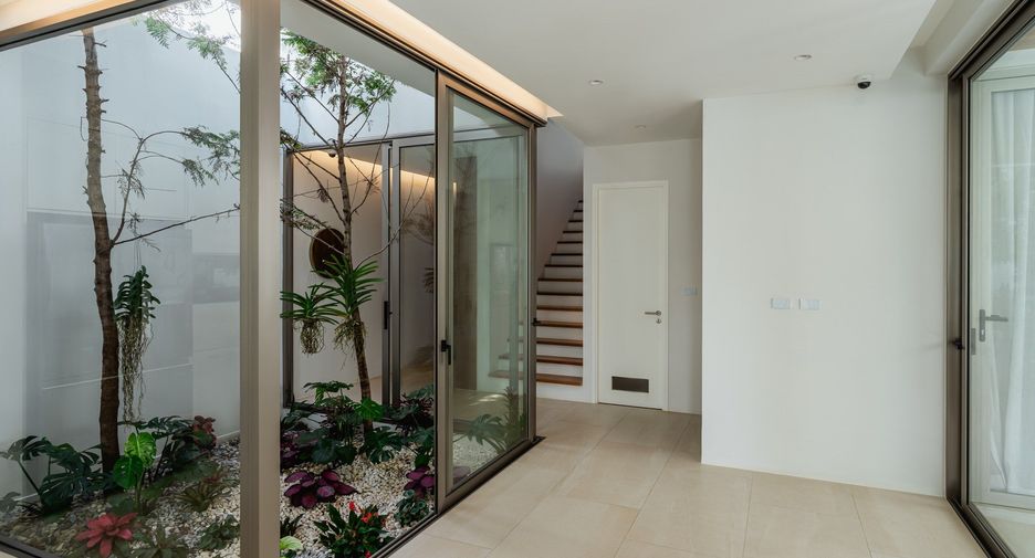 For sale 4 bedrooms villa in Thalang, Phuket