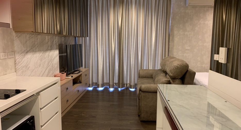 Condo en alquiler de 1 habitaciones en Sathon, Bangkok
