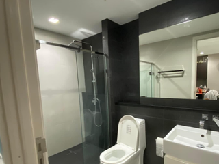 For rent 2 bedrooms condo in Phaya Thai, Bangkok