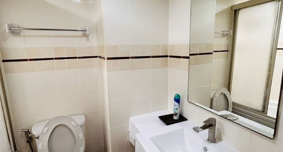 For sale 1 bed condo in Phaya Thai, Bangkok