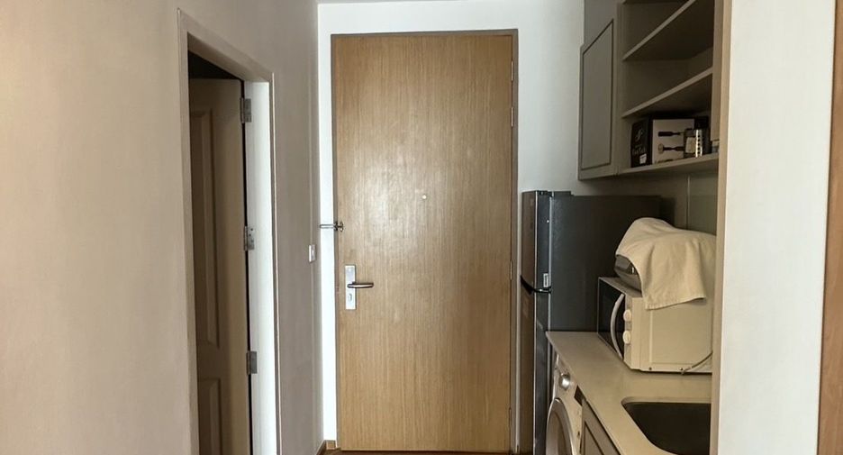 For rent 1 bed condo in Sathon, Bangkok