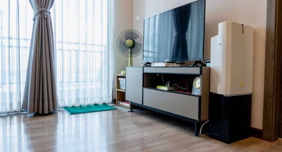 For rent 1 bed condo in Huai Khwang, Bangkok