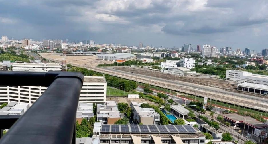 For rent 1 bed condo in Huai Khwang, Bangkok