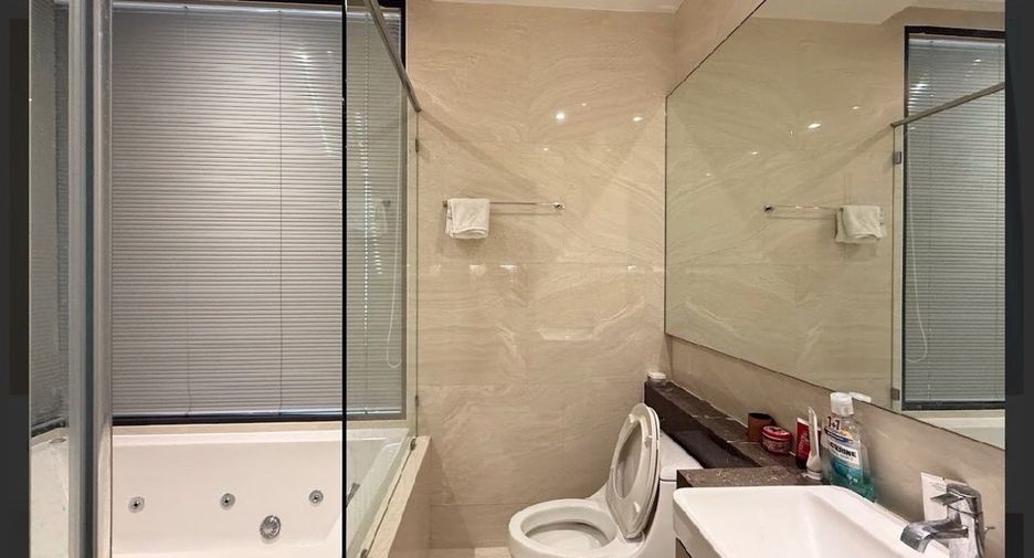 Wohnung zur Miete mit 1 Zimmer in Bang Rak, Bangkok