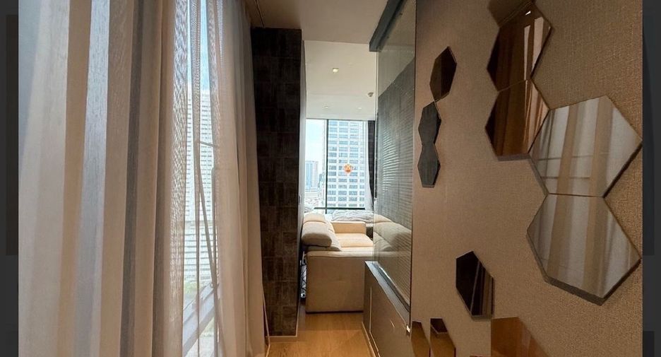 Wohnung zur Miete mit 1 Zimmer in Bang Rak, Bangkok