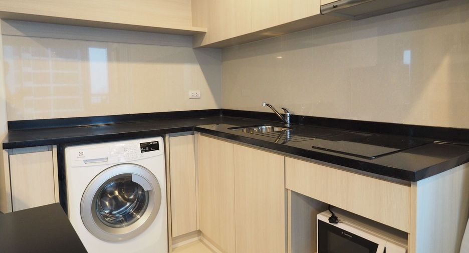For rent 2 bedrooms condo in Sathon, Bangkok